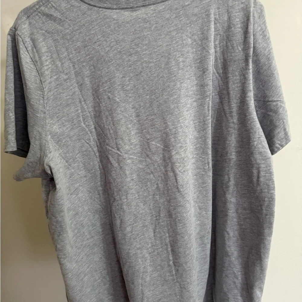 The North Face Tee Shirt - Picture 7 of 8